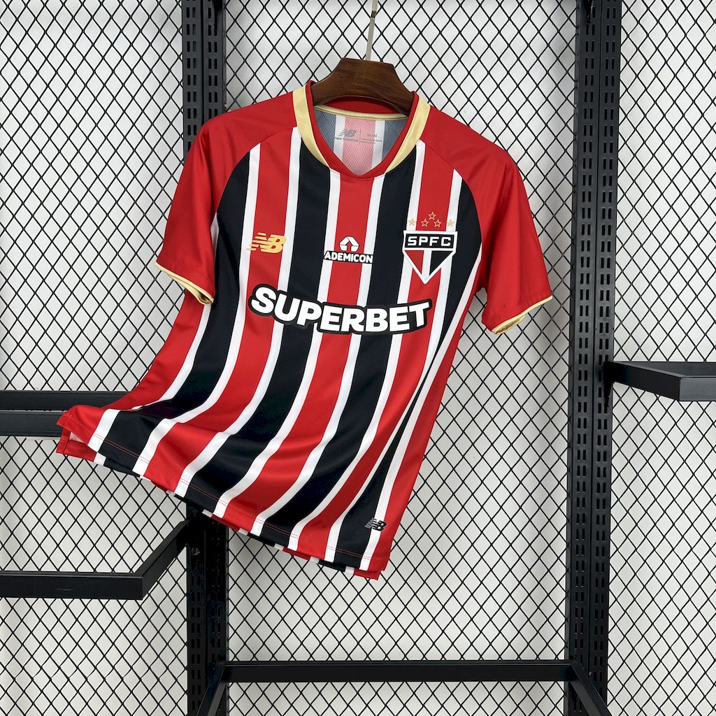 Sao Paulo Visita 2025/26 Versión Fan