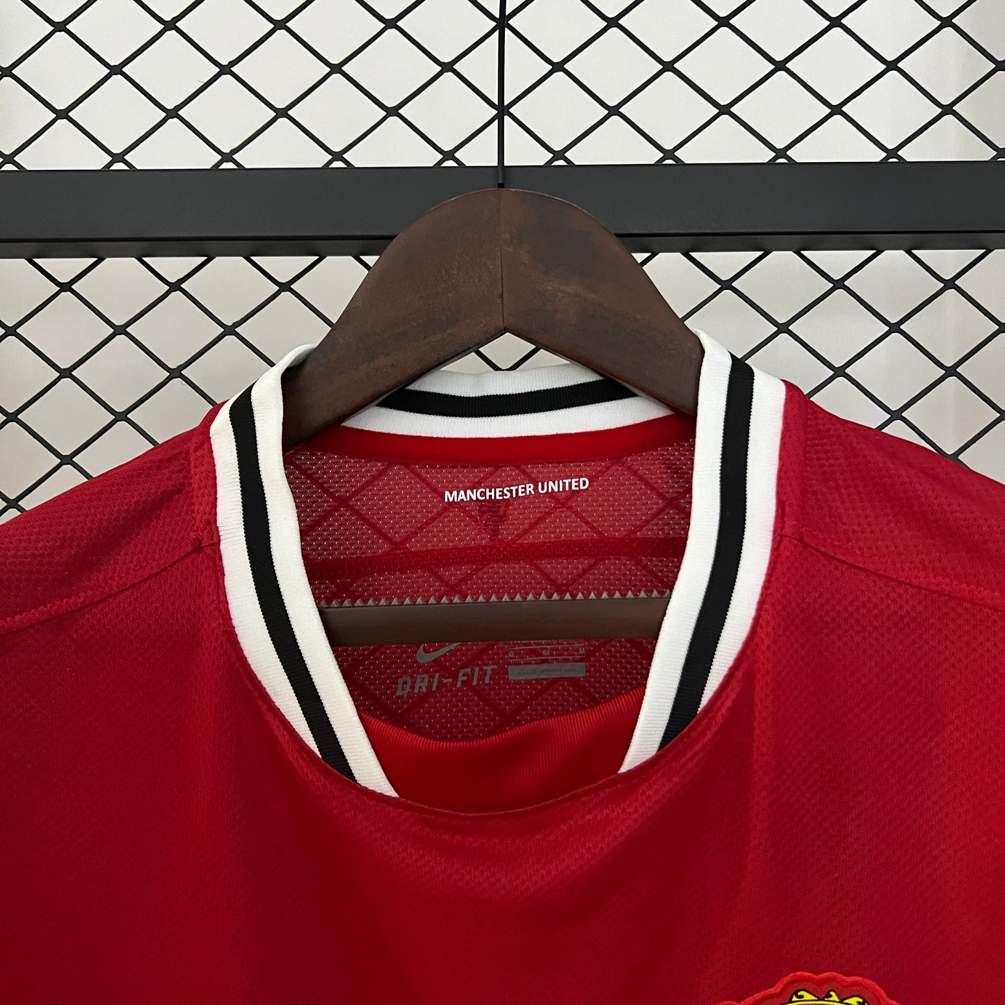 Manchester United Local Retro 2011/12 Versión Fan