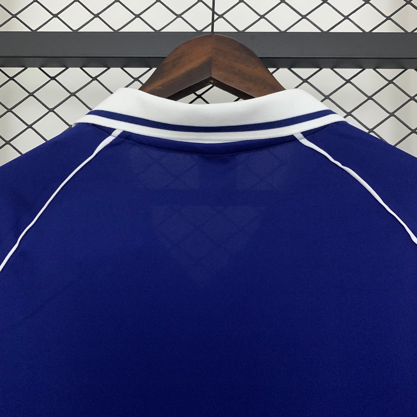 Universidad de Chile Local Retro 1993 Versión Fan