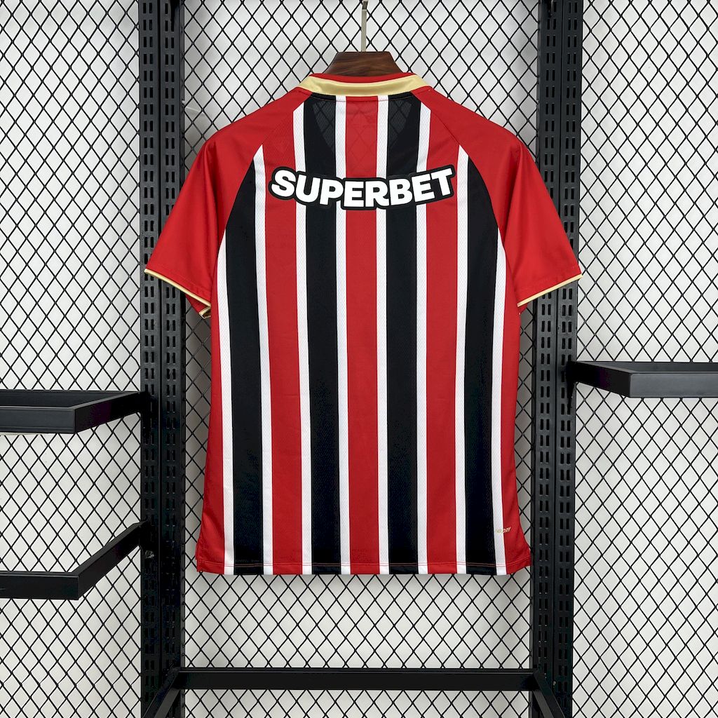 Sao Paulo Visita 2025/26 Versión Fan