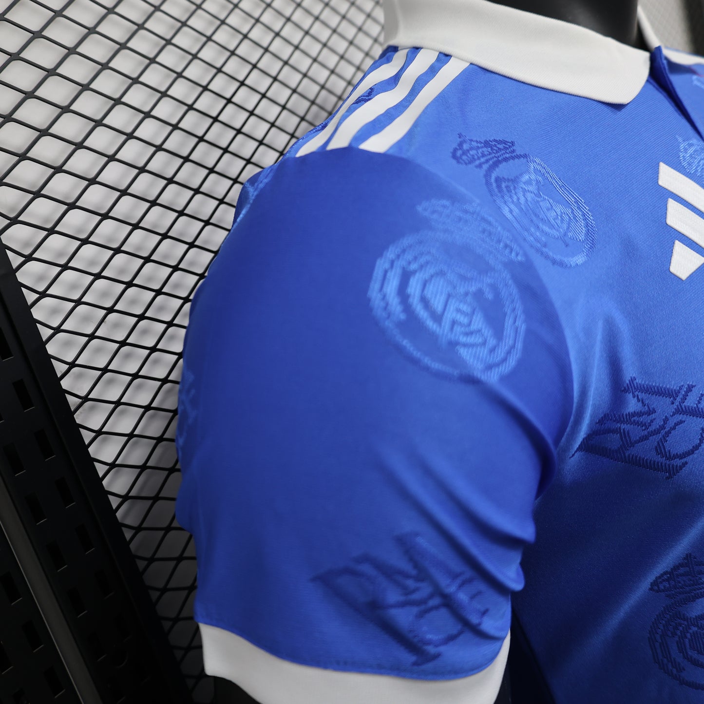 Real Madrid Polo Azul 2025/26 Versión Jugador