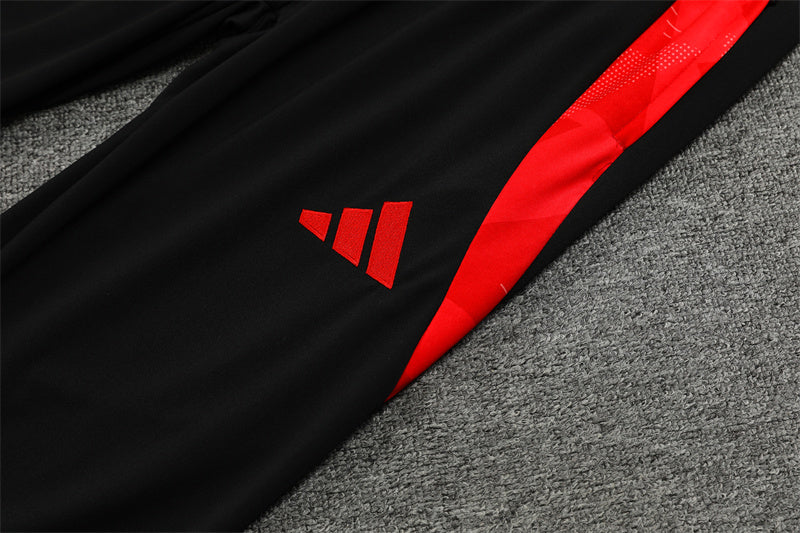 Buzo Completo Manchester United Negro Rojo Detalles