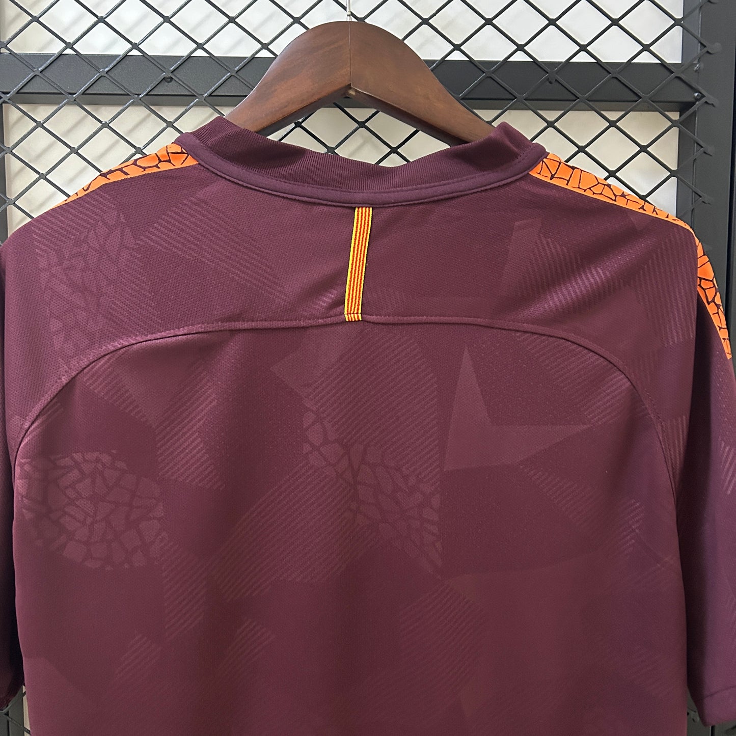 Barcelona Tercera Retro 2017/18 Versión Fan