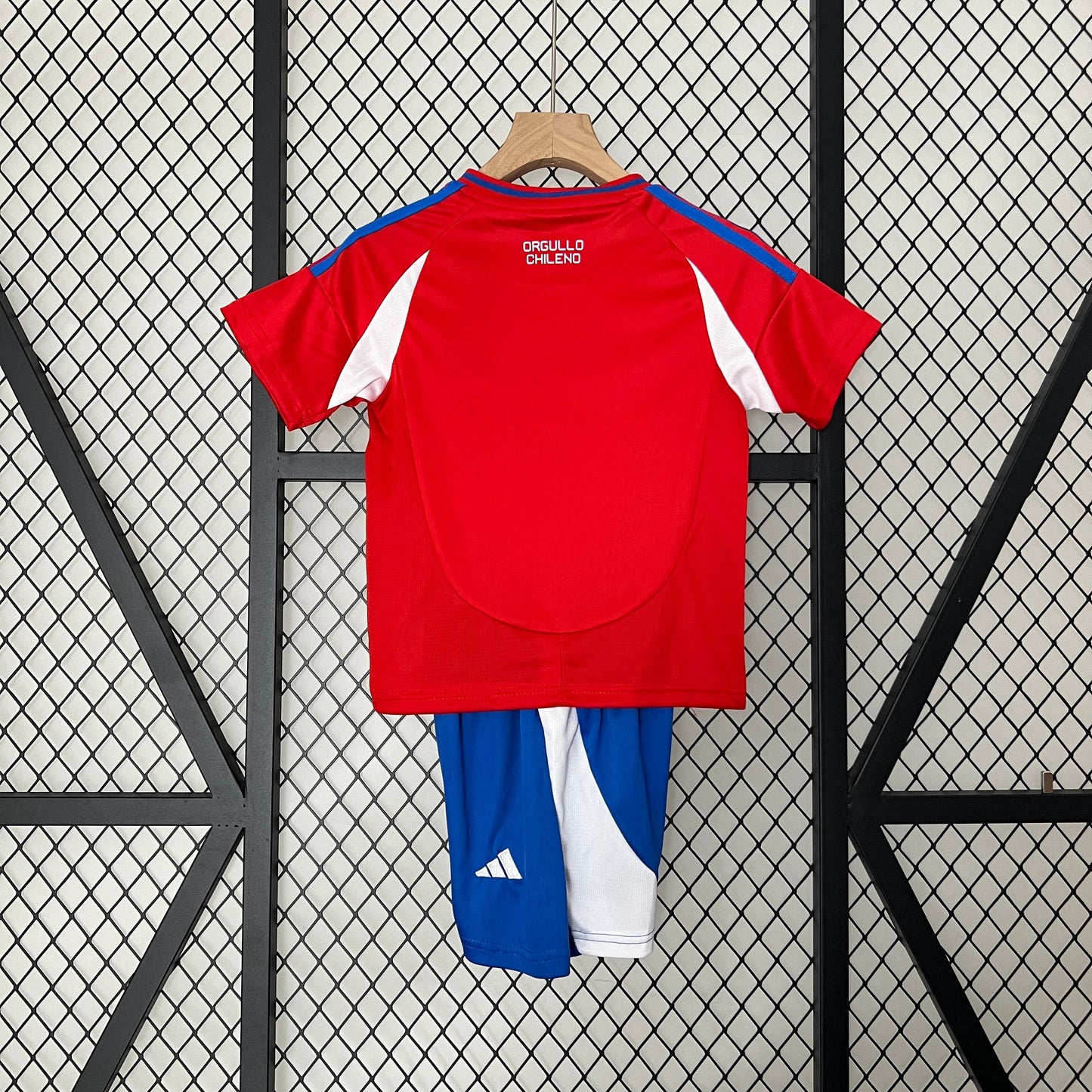 Chile Kit Niños Local 2024