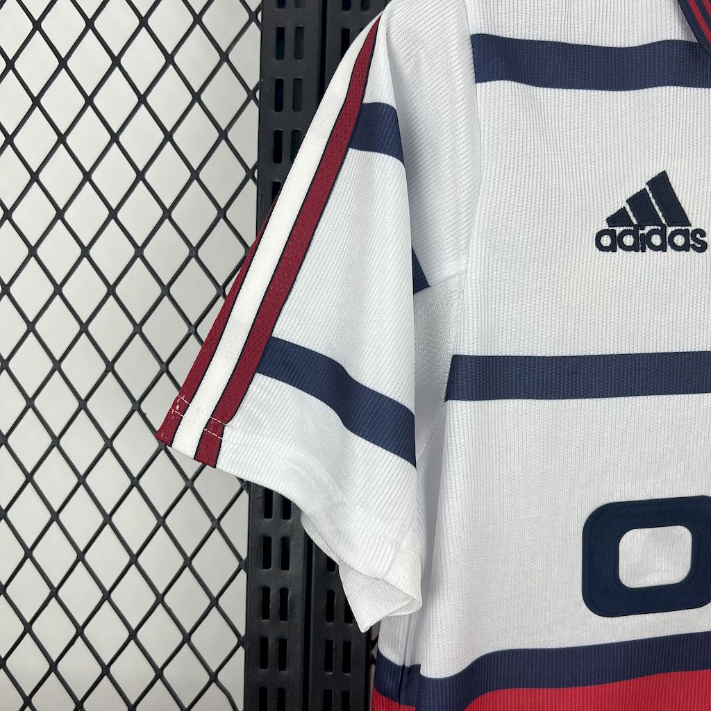 Bayern Munich Local Retro 1998/00 Versión Fan
