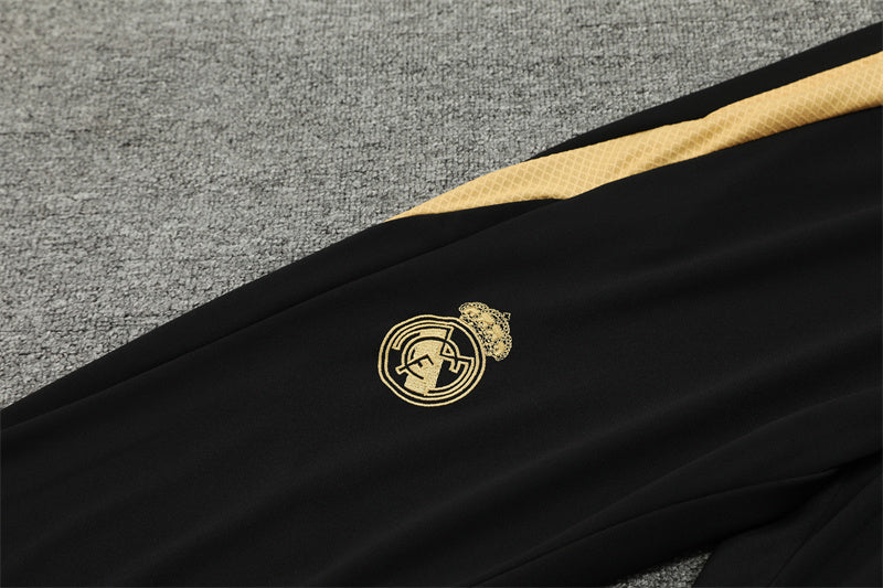 Buzo Completo Real Madrid Negro Diseño Dorado