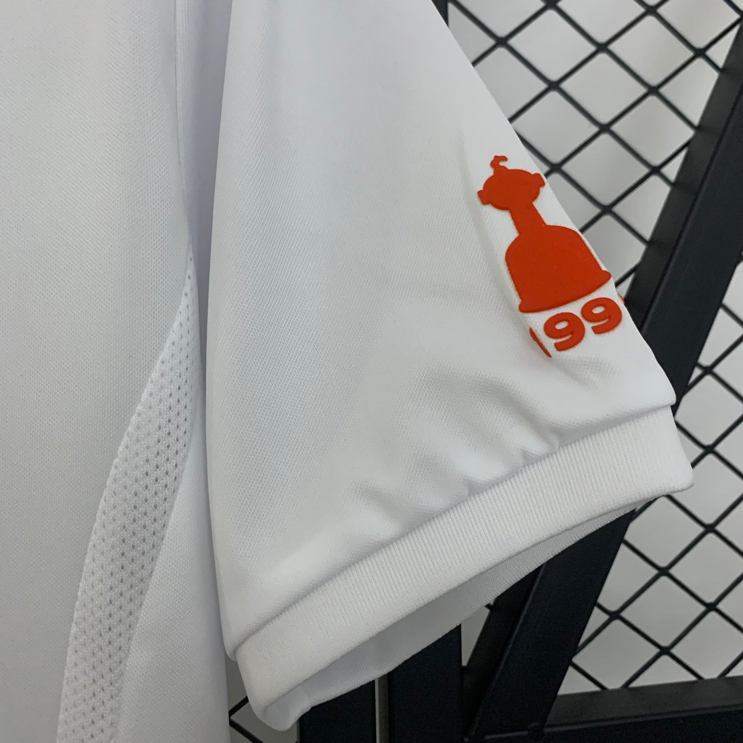 Colo Colo Local Retro 2004/05 Versión Fan