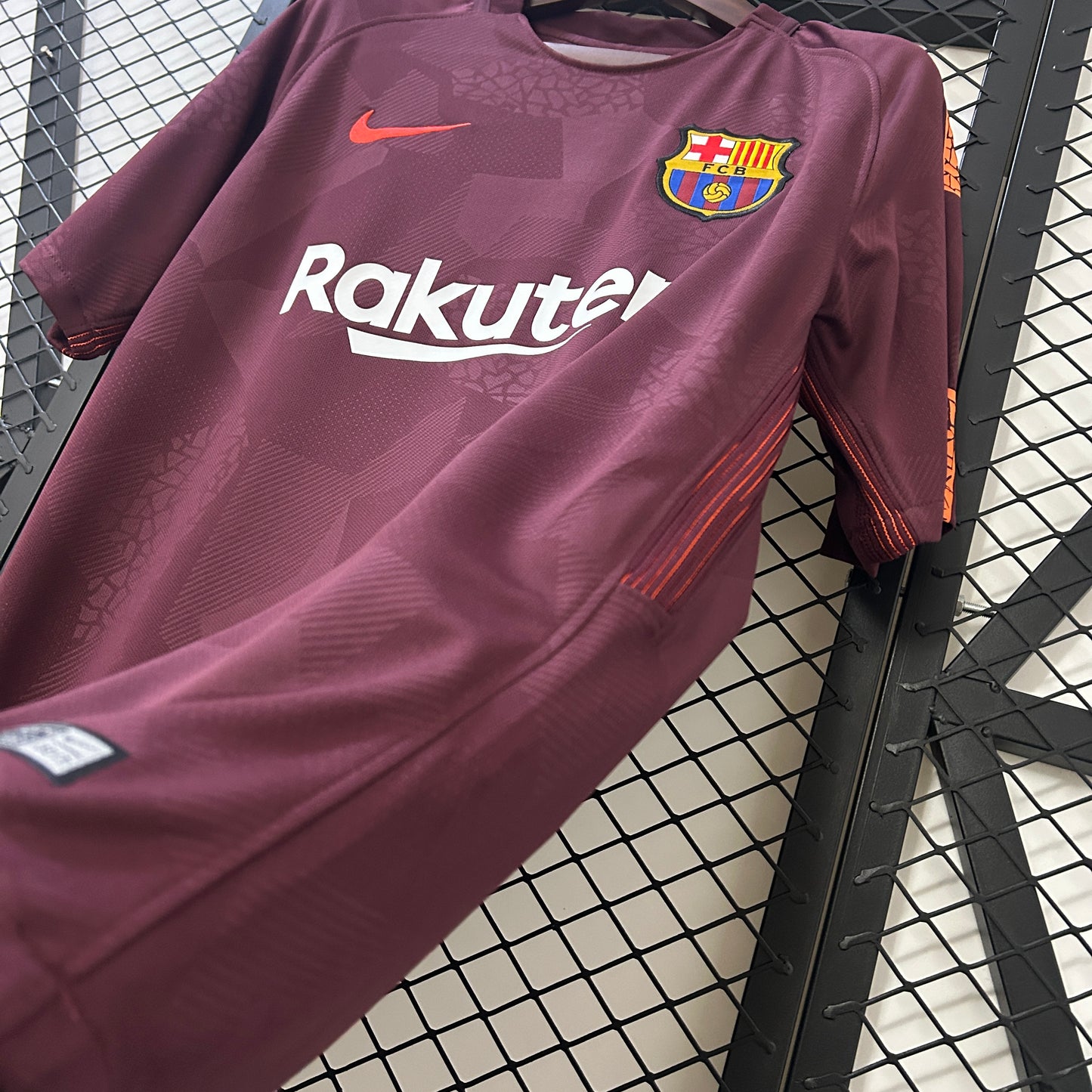 Barcelona Tercera Retro 2017/18 Versión Fan