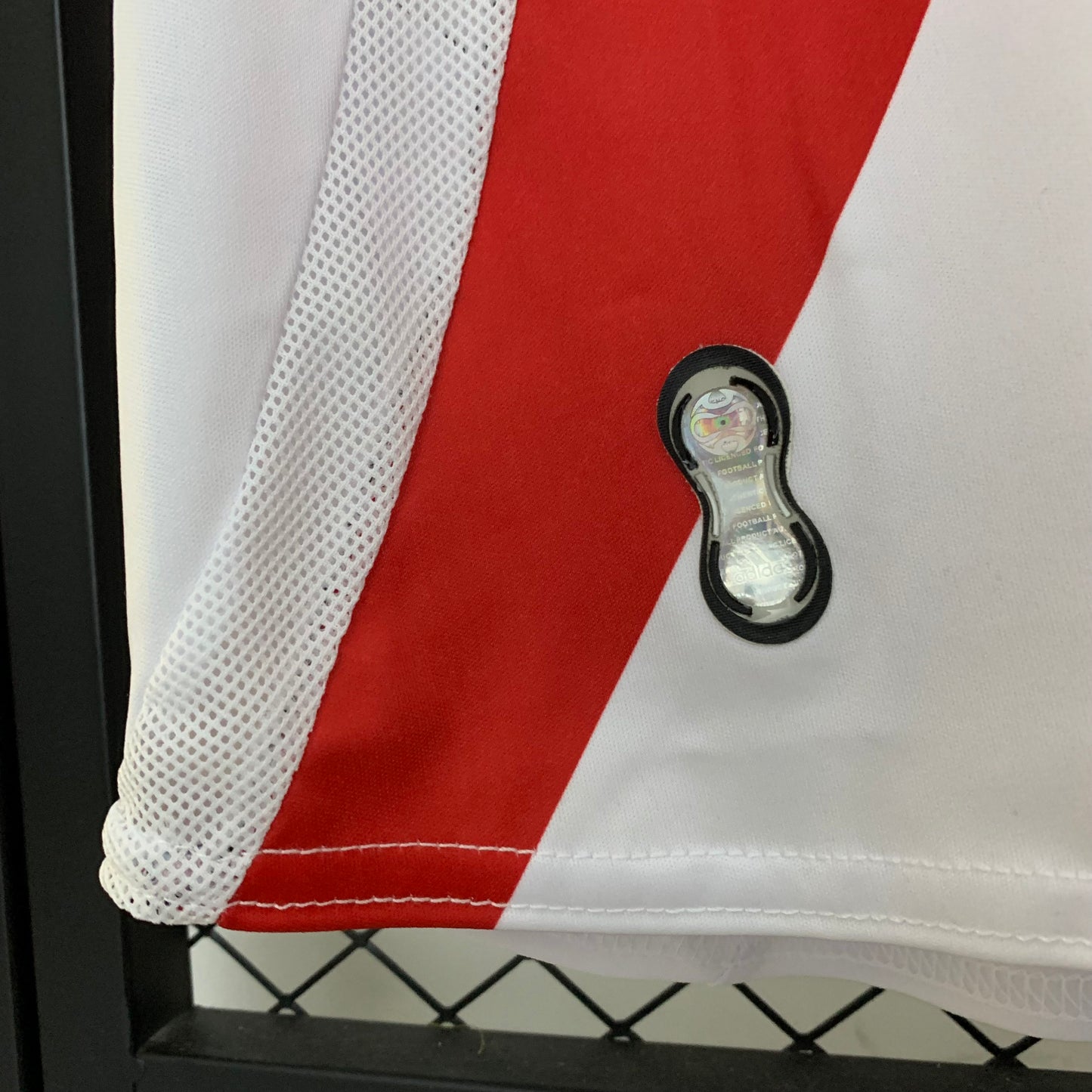 River Plate Local Retro 2006/07 Versión Fan