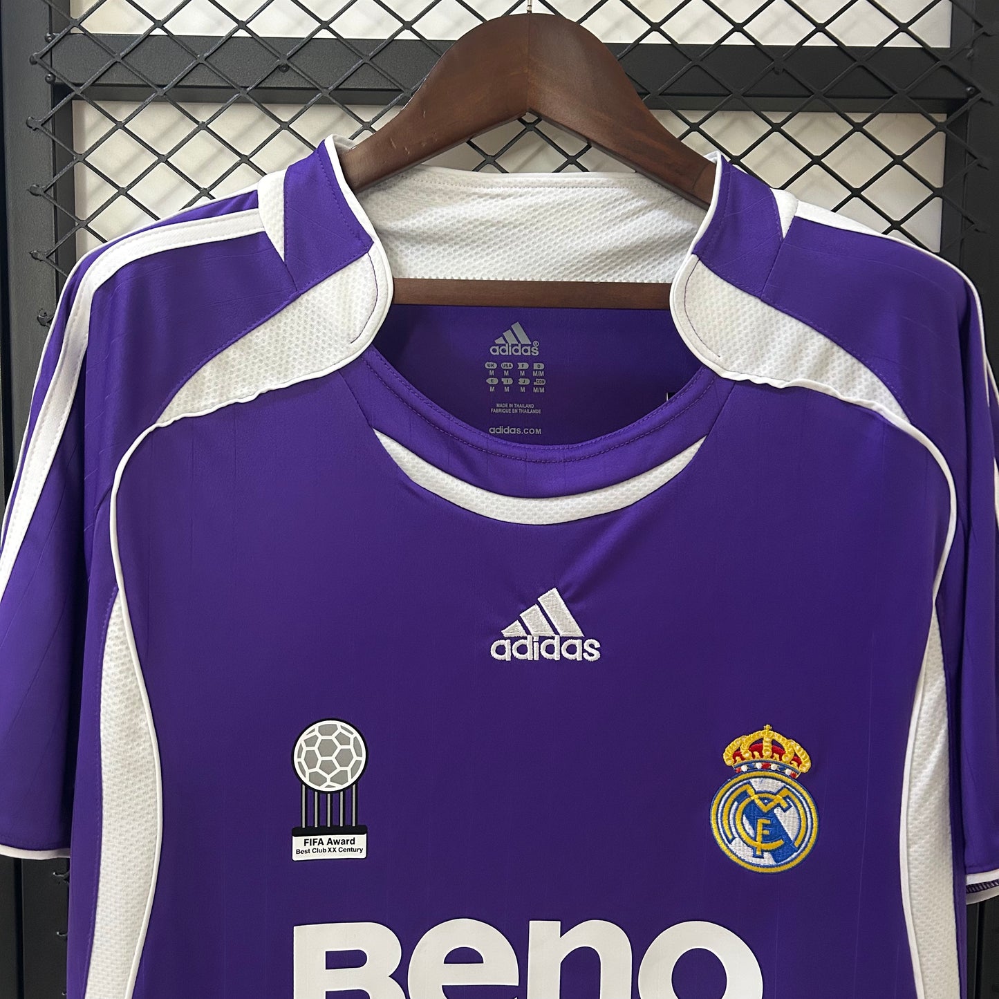 Real Madrid Tercera Retro 2006/07 Versión Fan