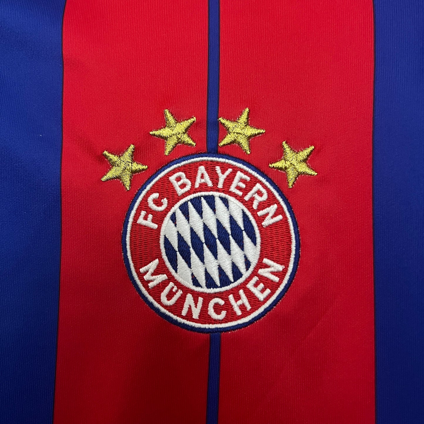 Bayern Munich Local Retro 2014/15 Versión Fan