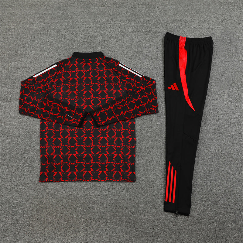Buzo Completo Manchester United Negro Rojo Detalles