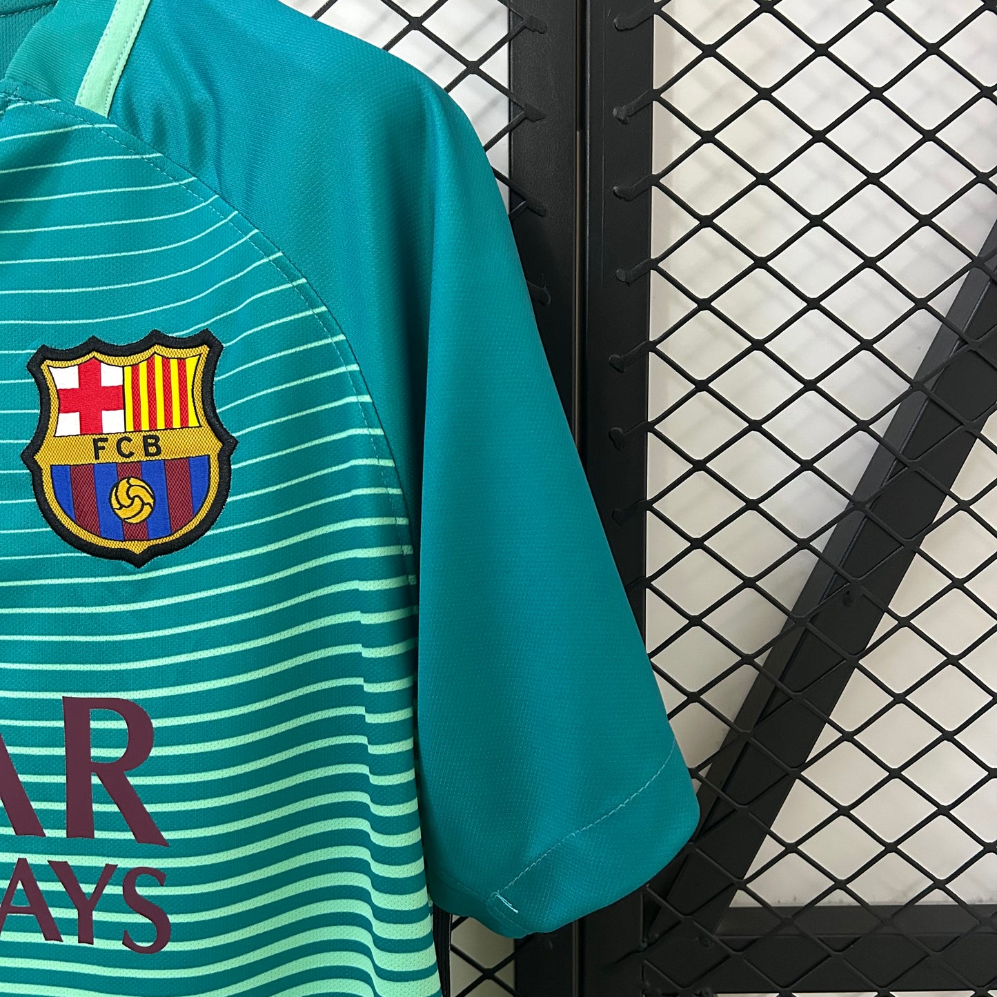 FC Barcelona Retro Tercera 2016/17 Versión Fan