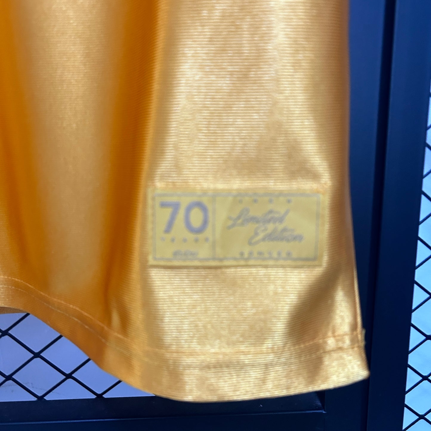 Wolves 70 Aniversario 2025/26 Versión Fan