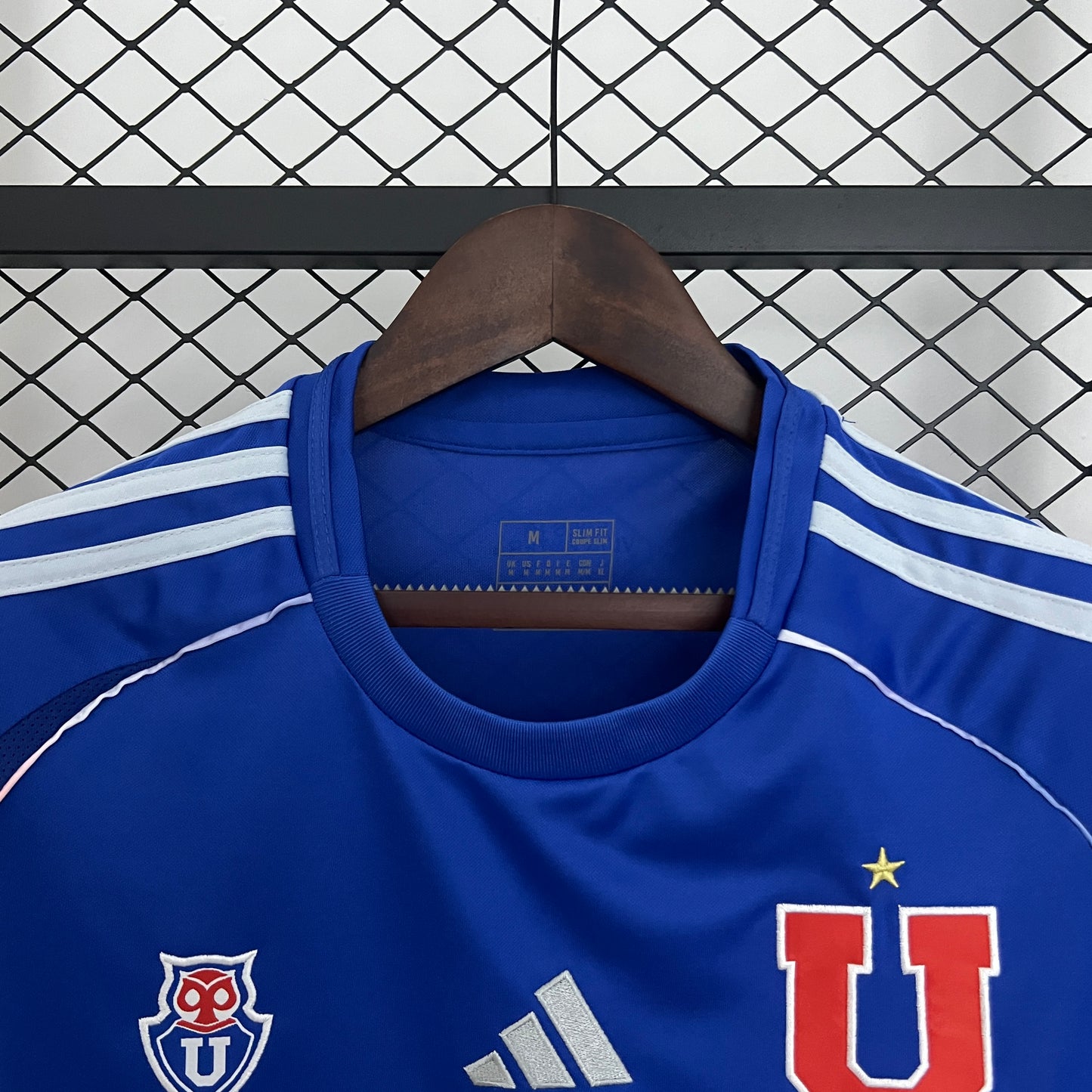 Universidad de Chile Local 2025 Versión Mujer