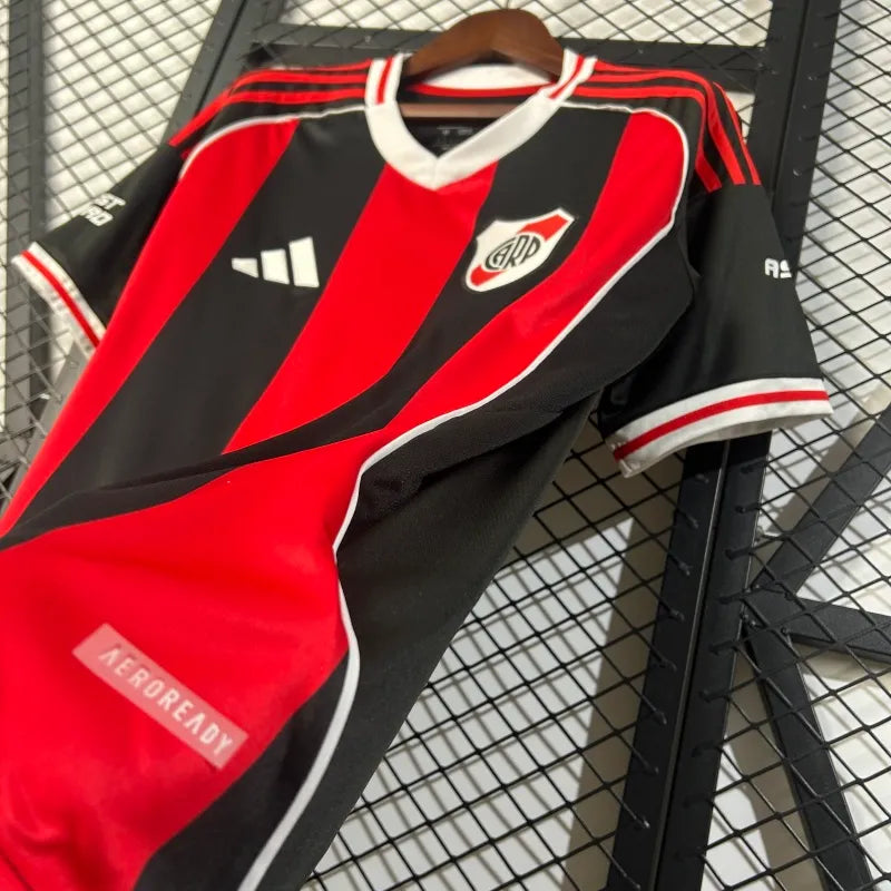 River Plate Visita 2025/26 Versión Fan