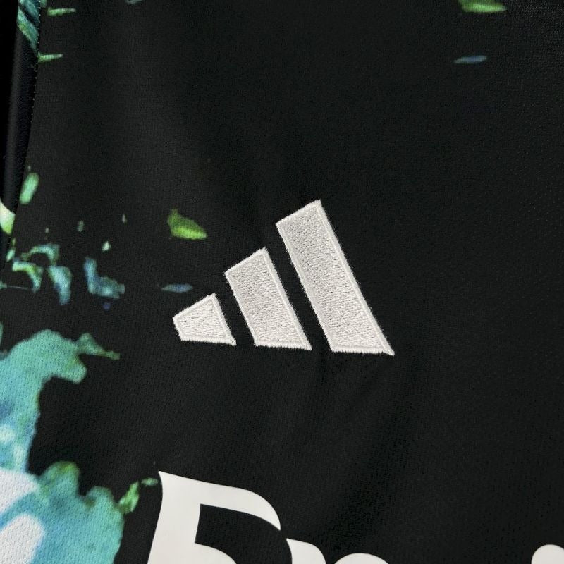 Real Madrid Colores Entrenamiento 2025/26 Versión Fan