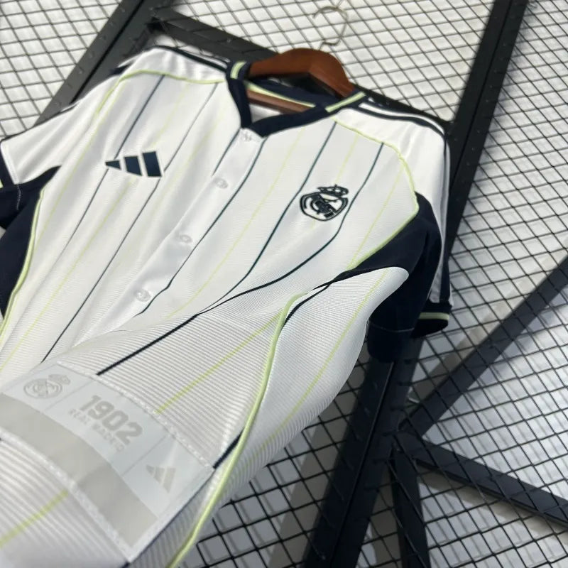 Real Madrid Edición Especial 2025/26 Versión Fan