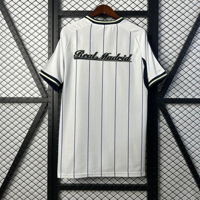 Real Madrid Edición Especial 2025/26 Versión Fan