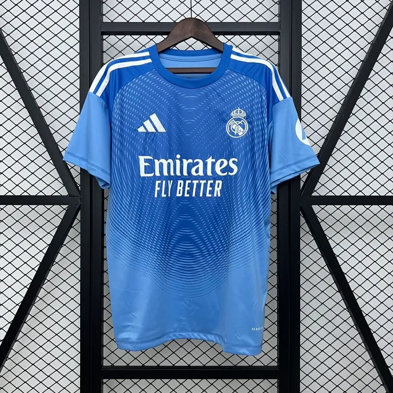 Real Madrid Edición Especial Celeste 2025/26 Versión Fan