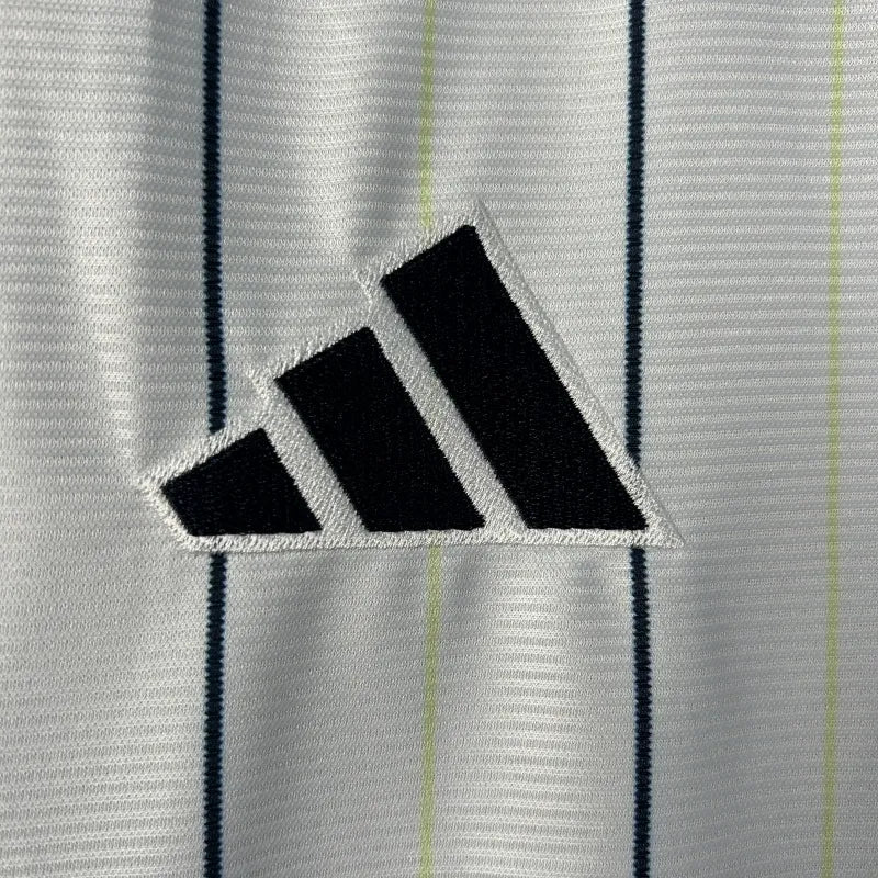 Real Madrid Edición Especial 2025/26 Versión Fan