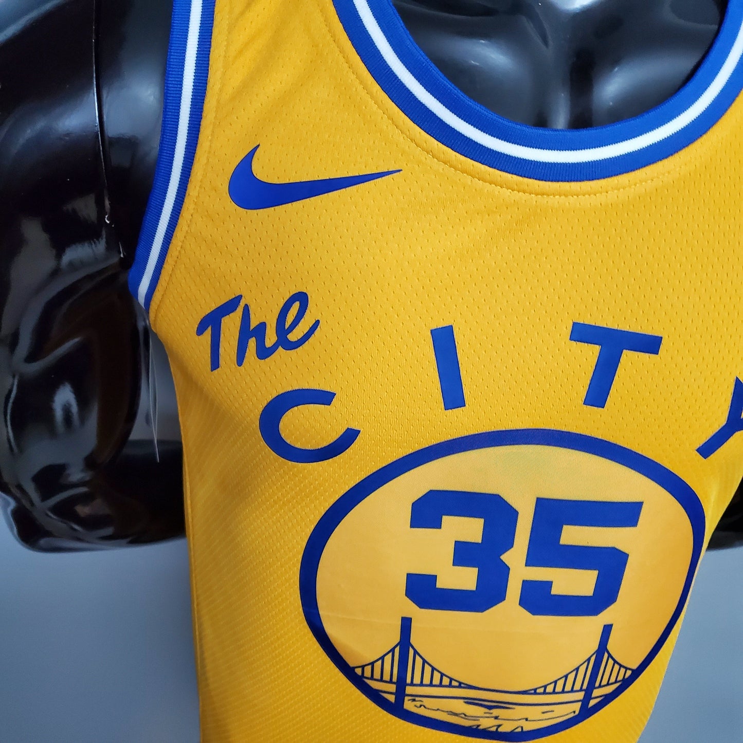 Golden State Warriors The City" Amarilla