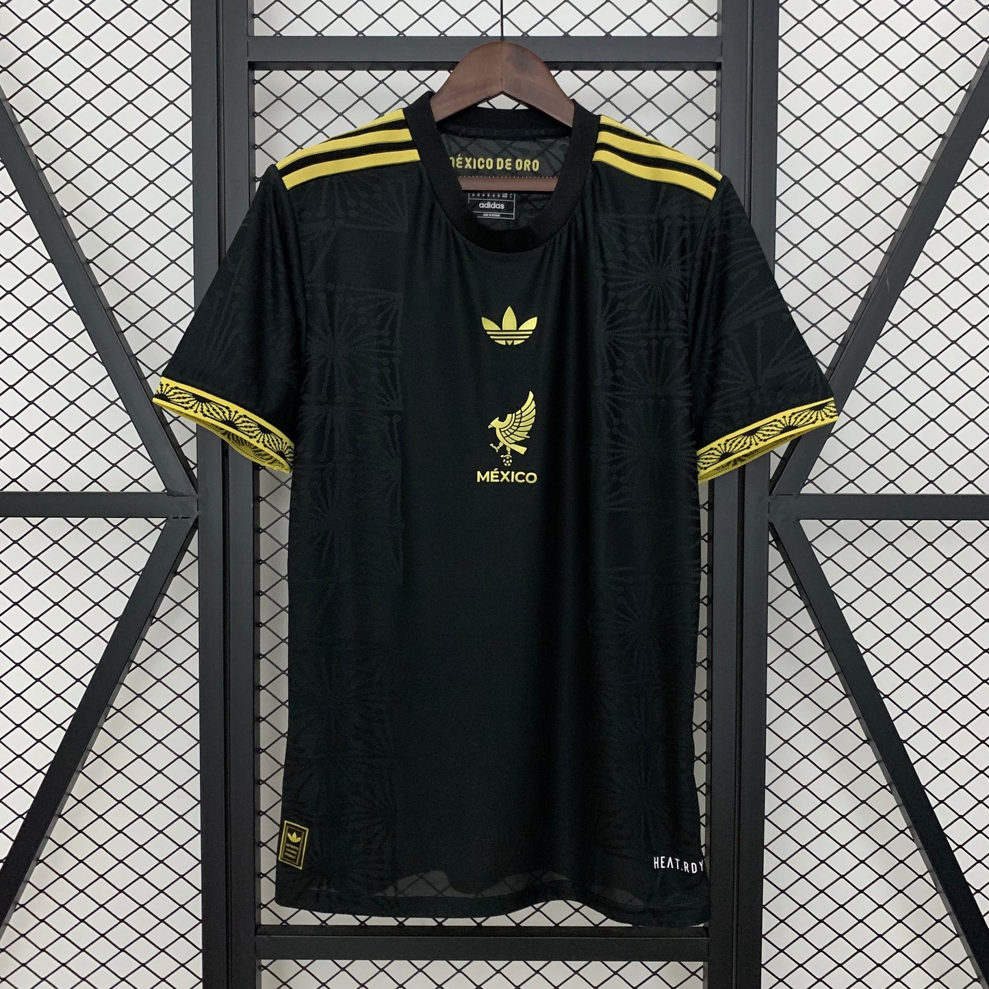 México Edición Especial Negra 2025/26 Versión Fan