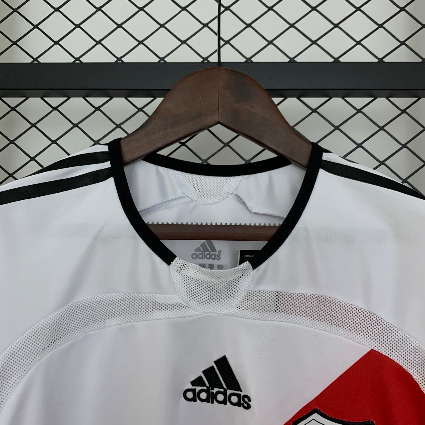 River Plate Local Retro 2006/07 Versión Fan