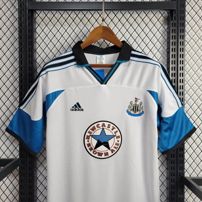 Newcastle Visita Retro 1999/00 Versión Fan