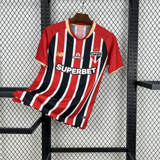 Sao Paulo Visita 2025/26 Versión Fan