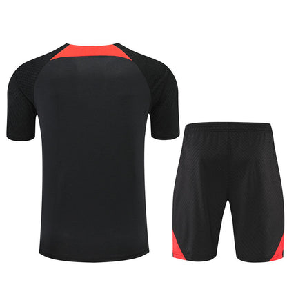 Liverpool Entrenamiento Kit Adulto Negro 2022/23