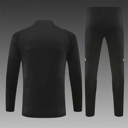 Buzo Completo Real Madrid Negro Diseño Dorado