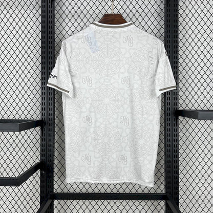 Nottingham Forest Visita 2025/26 Versión Fan