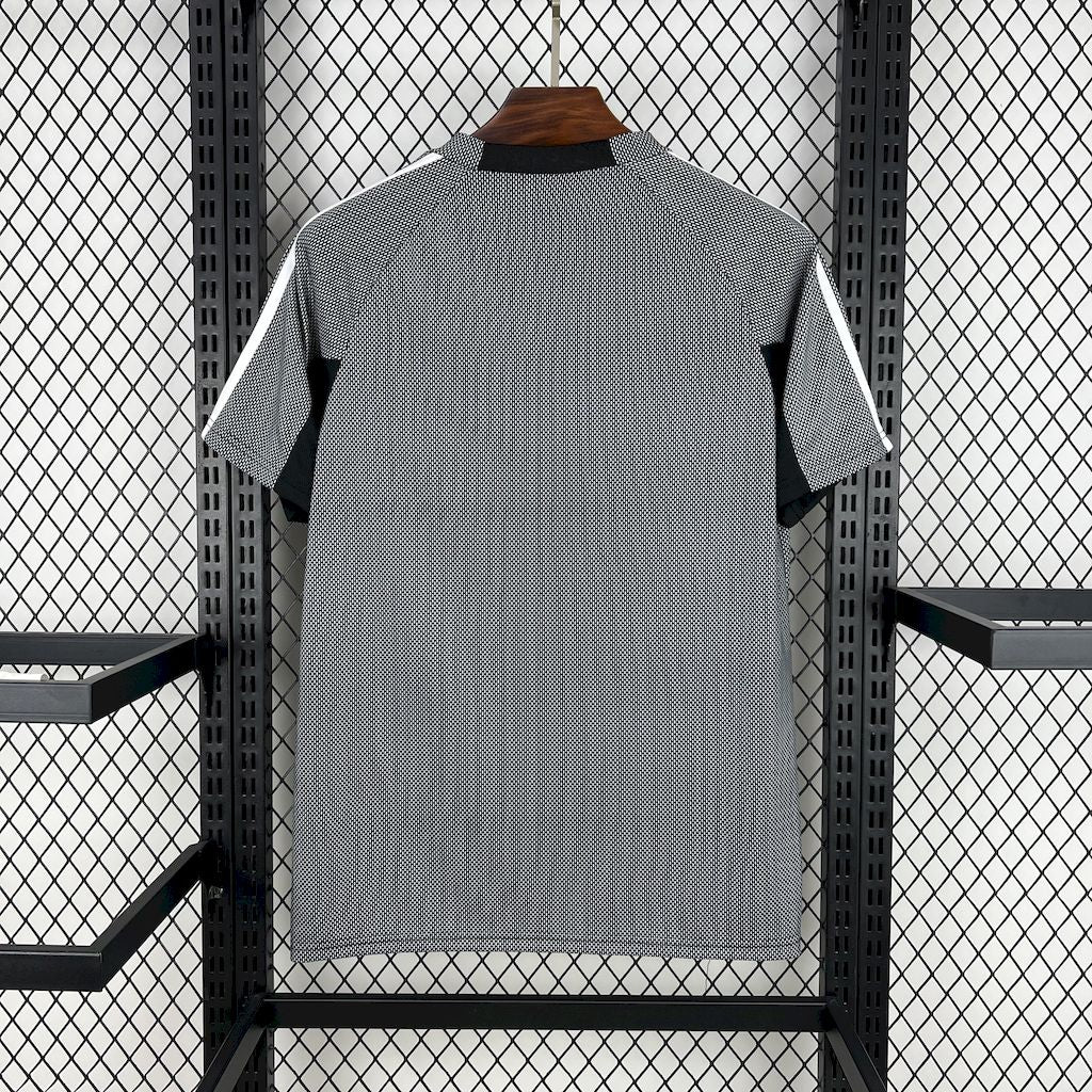Real Madrid Portero Retro 2002/03 Versión Fan