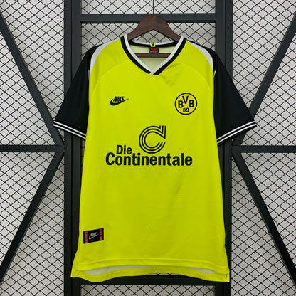 Borussia Dortmund Local Retro 1995/96 Versión Fan
