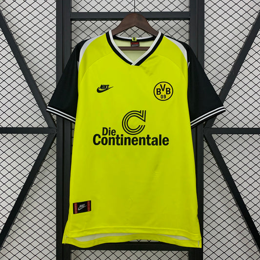 Borussia Dortmund Local Retro 1995/96 Versión Fan