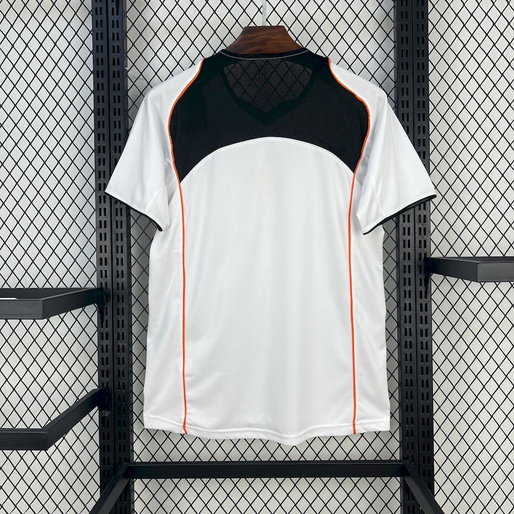 Valencia CF Local Retro 2004/05 Versión Fan