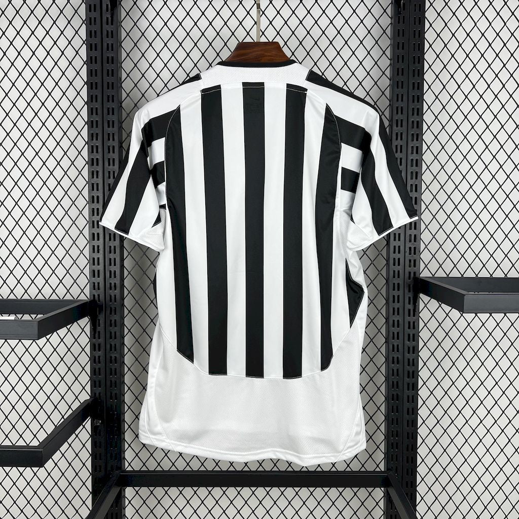 Juventus Local Retro 2002/03 Versión Fan