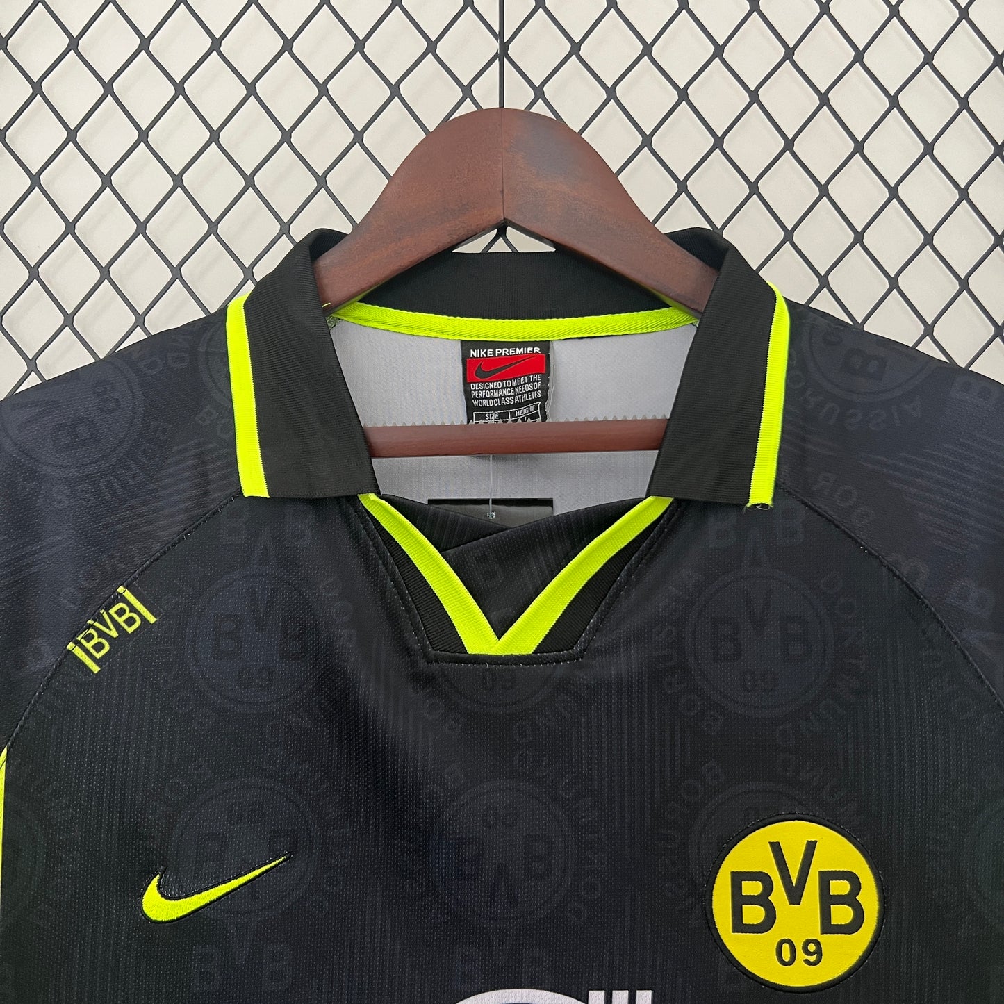 Borussia Dortmund Retro Visita 1996/97 Versión Fan