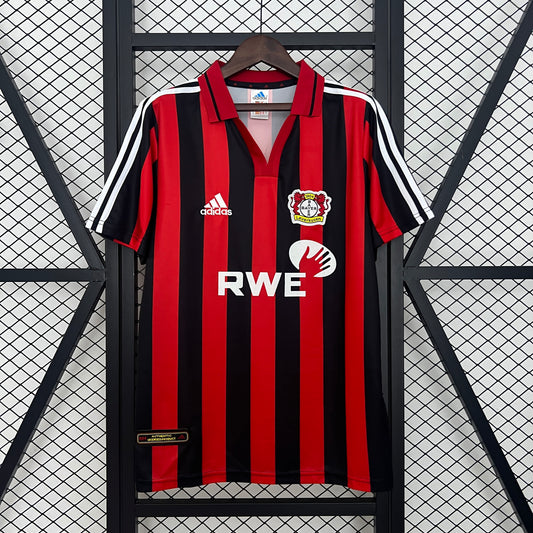 Bayer 04 Leverkusen Local Retro 2001/02 Versión Fan