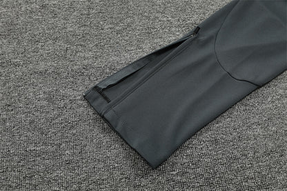 Buzo Completo Manchester United Gris Diseño Rojo
