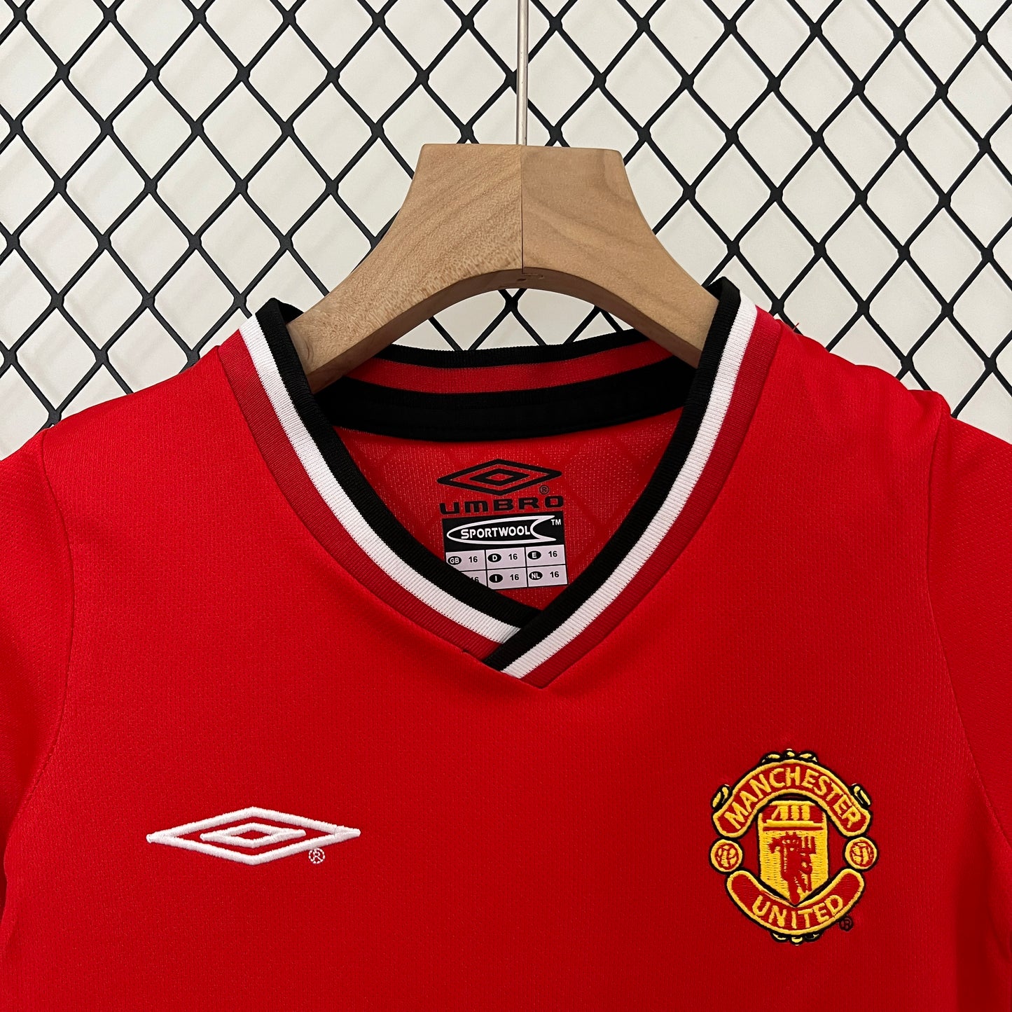 Manchester United Retro Kit Niños Local 2000/01