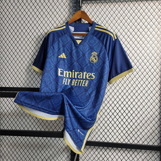 Real Madrid Edición Especial Azul 2023/24 Versión Fan