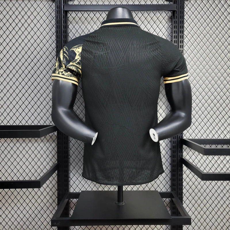 Real Madrid "Dragon Dorado Polo" 2024/25 Versión Jugador