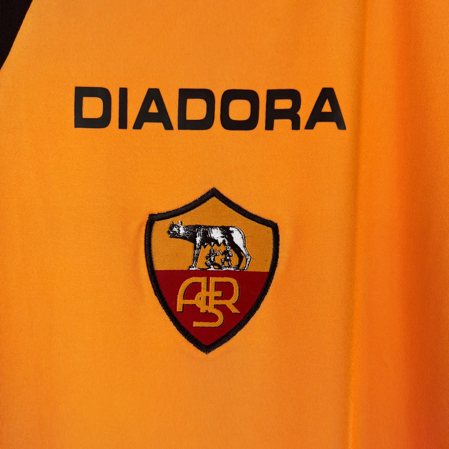 AS Roma Local Retro 2005/06 Versión Fan