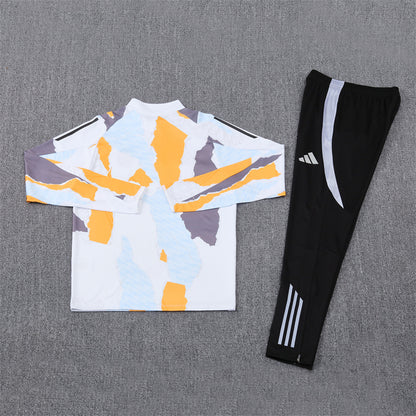 Buzo Completo Real Madrid Diseño Blanco y Naranja