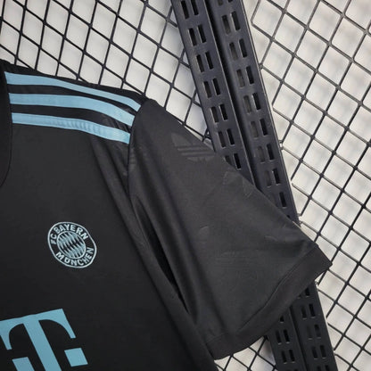 Bayern Munich "Edición Especial Negra" 2024/25 Versión Fan