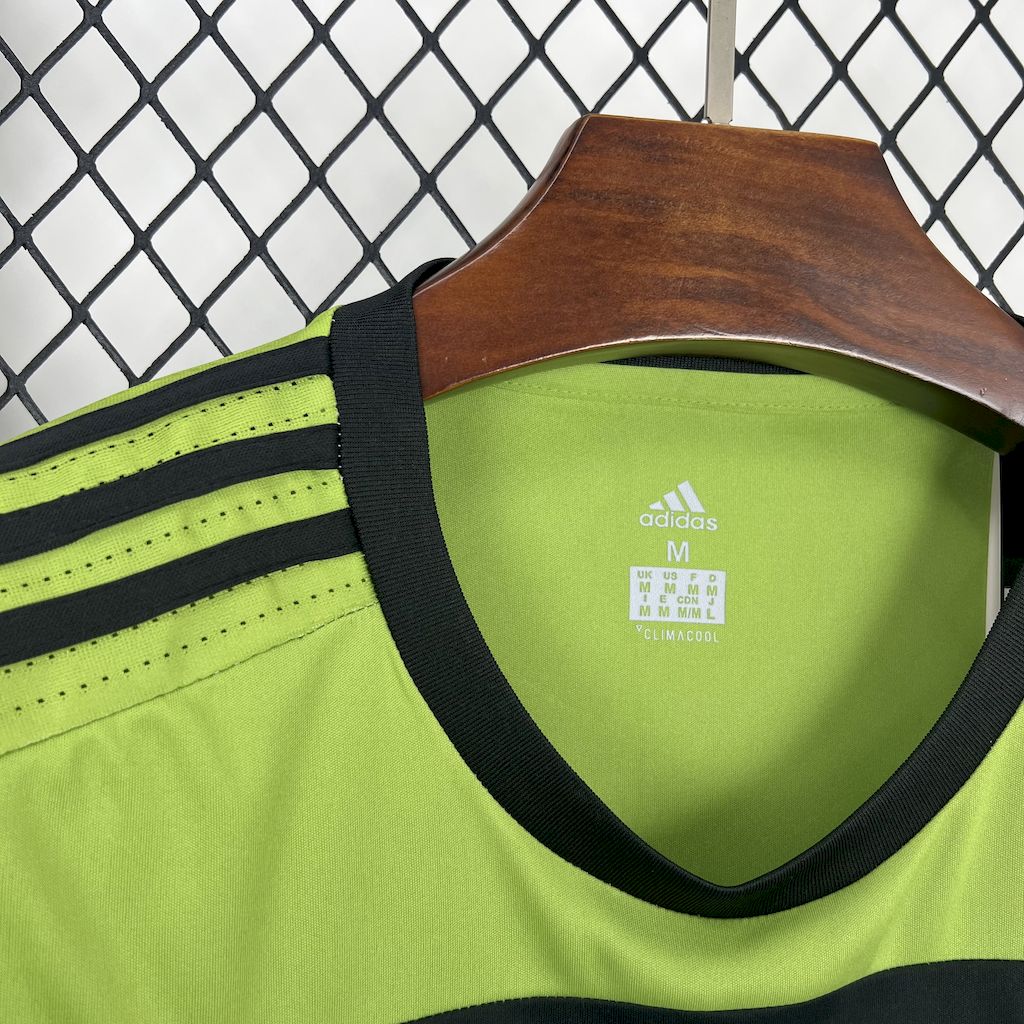 Juventus Tercera Retro 2017/18 Versión Fan