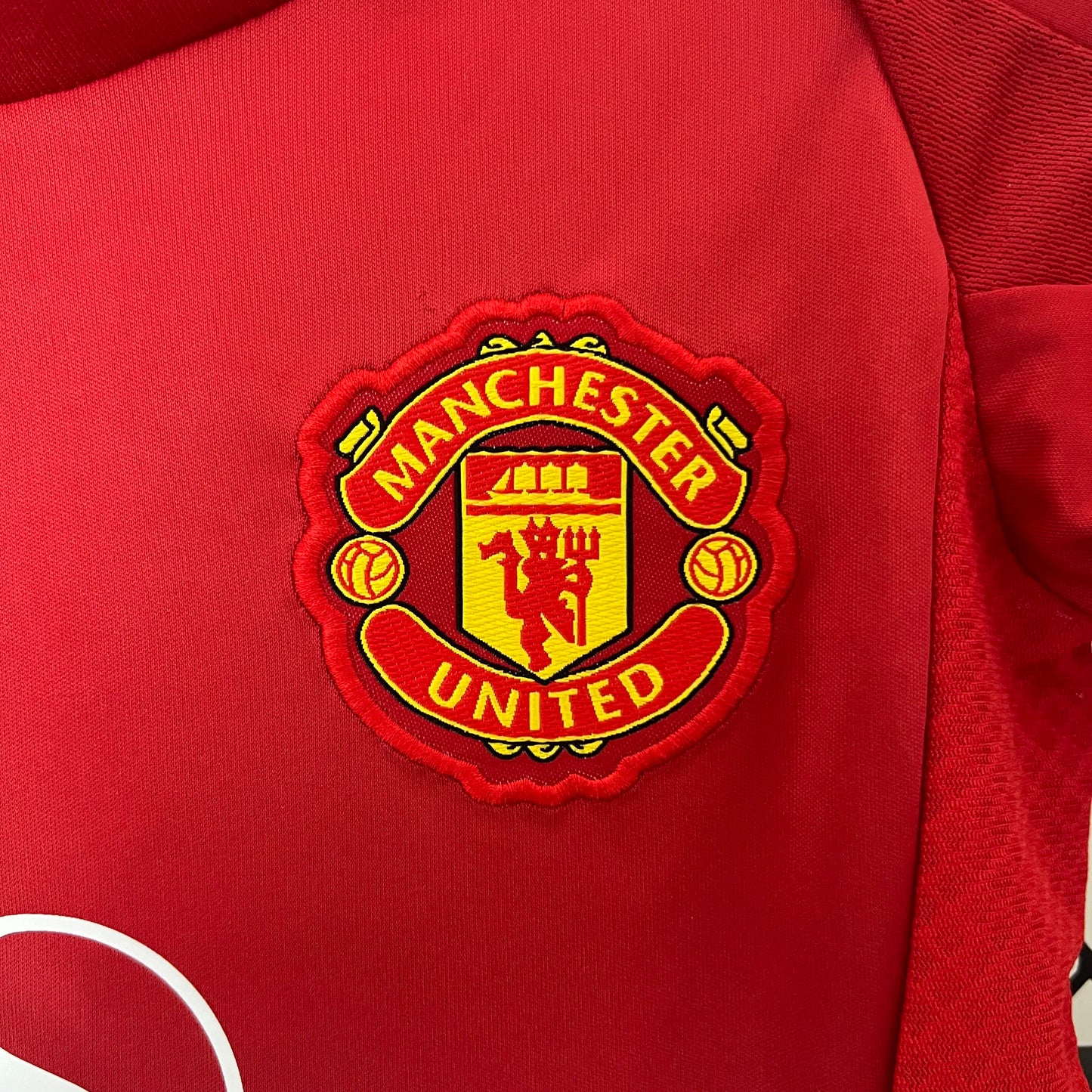 Manchester United Kit Niños Local 2024/25