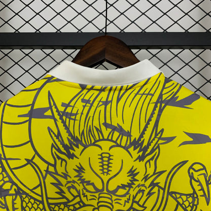 Real Madrid Edición Yellow Dragon 2025/26 Versión Fan